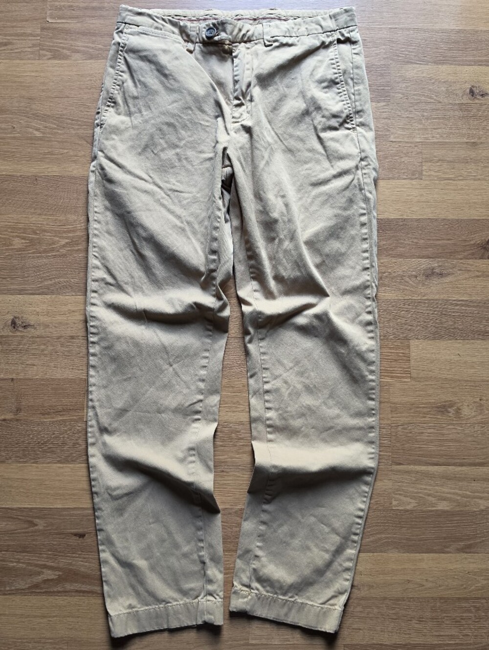 Men's Slim Chino Pants in Beige - Classic Everyday Wear